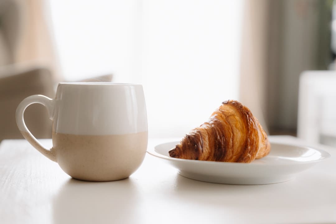 “秋天的榜首杯奶茶”,从我国甜到了海外